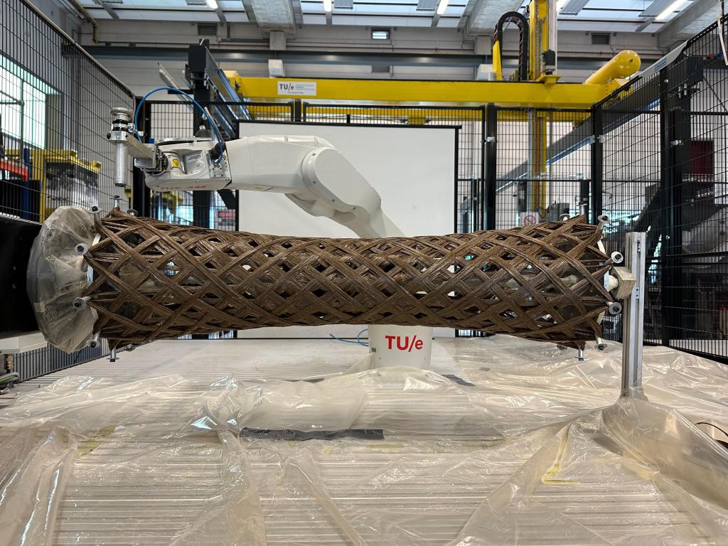 Coreless Robotic Filament Winding using flax&nbsp;fibers